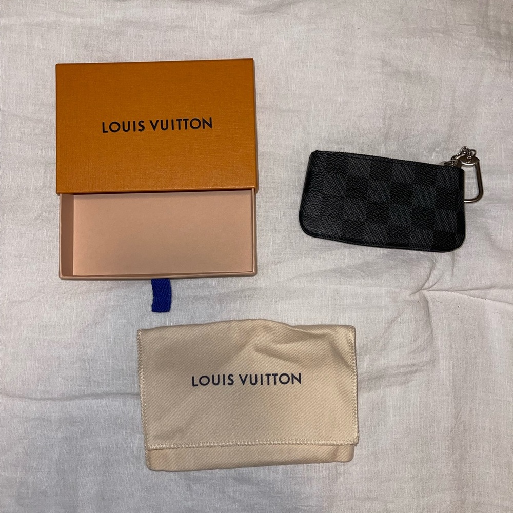 Louis Vuitton Key Pouch in Damier Graphite